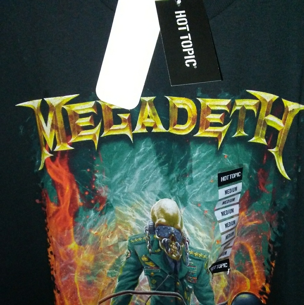 NWT! HOT TOPIC MEGADETH T-SHIRT